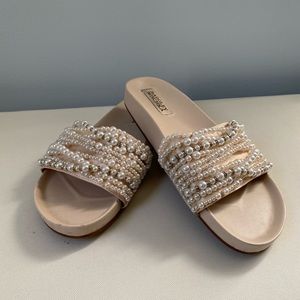 Badgley Mischka Slides